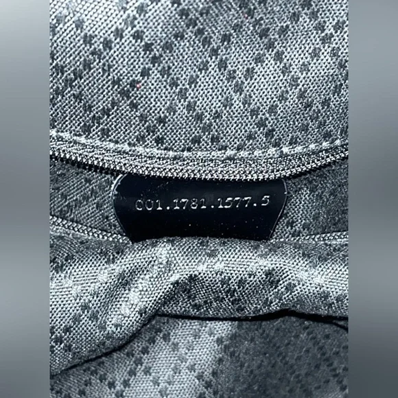 Gucci Bamboo Nylon/ Patented Leather Shoulder Bag - Picture 8 of 15